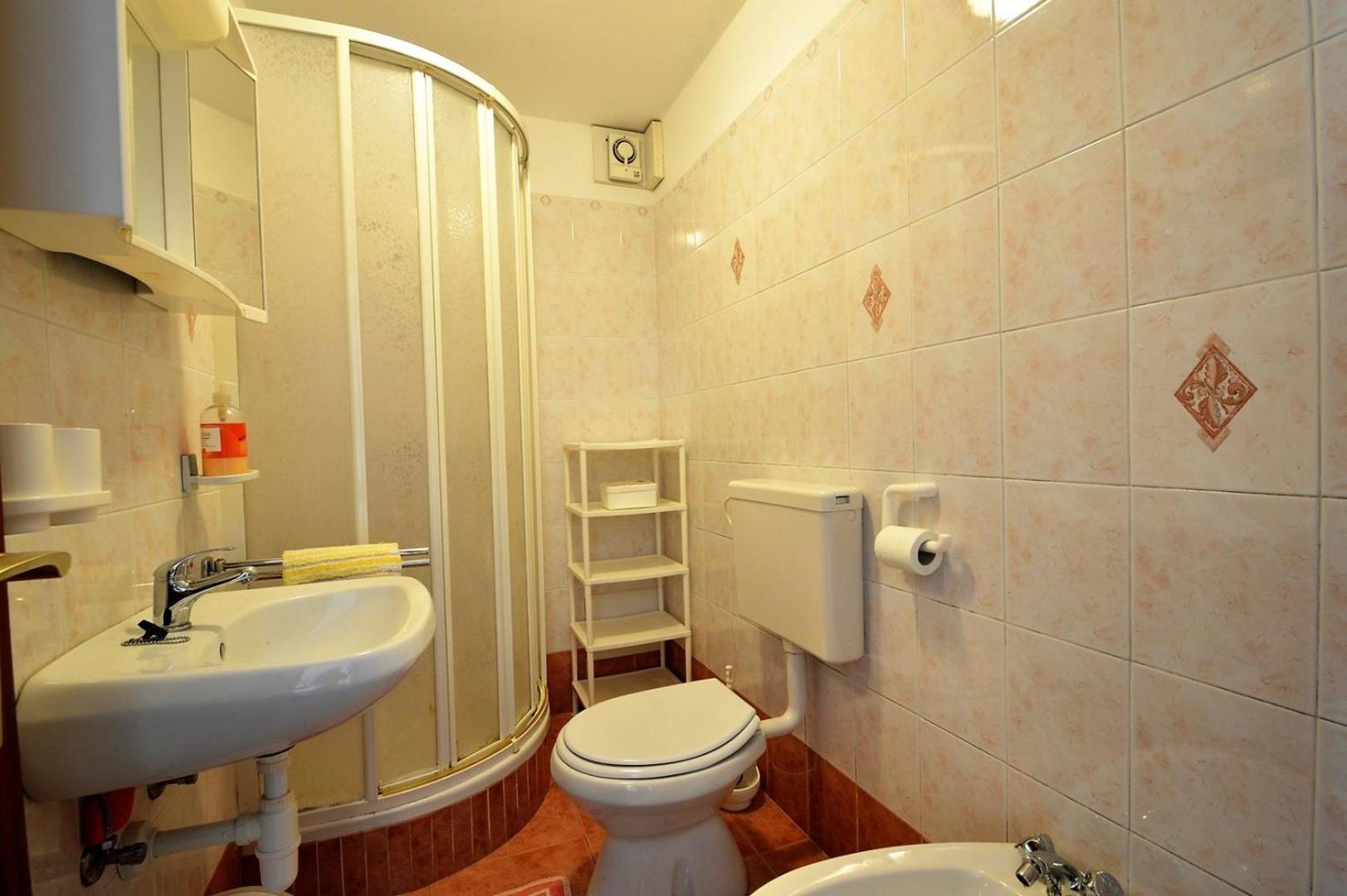 House Rahela Hotell Mali Lošinj Eksteriør bilde