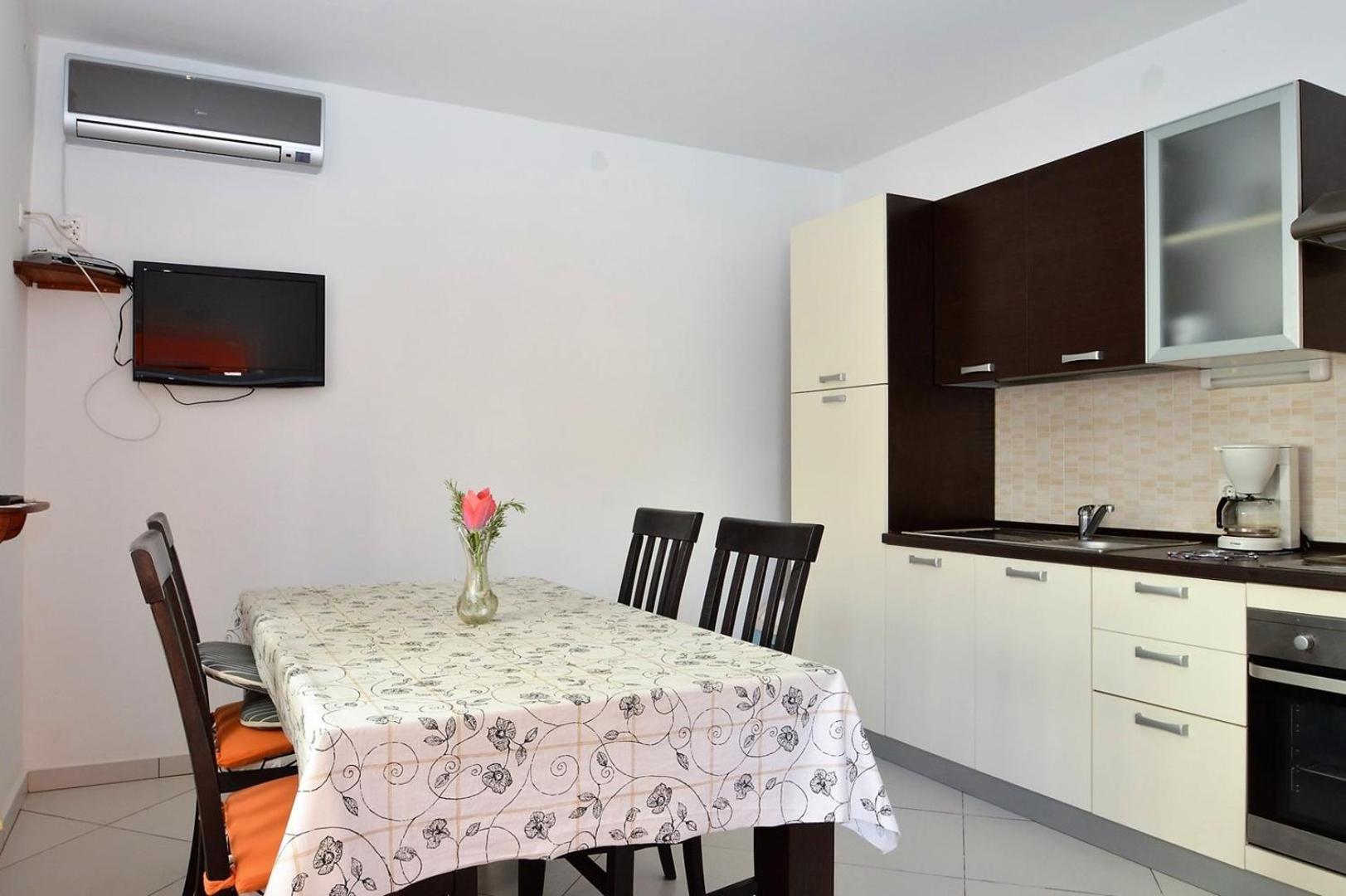House Rahela Hotell Mali Lošinj Eksteriør bilde